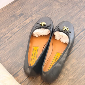 Tory Burch flats